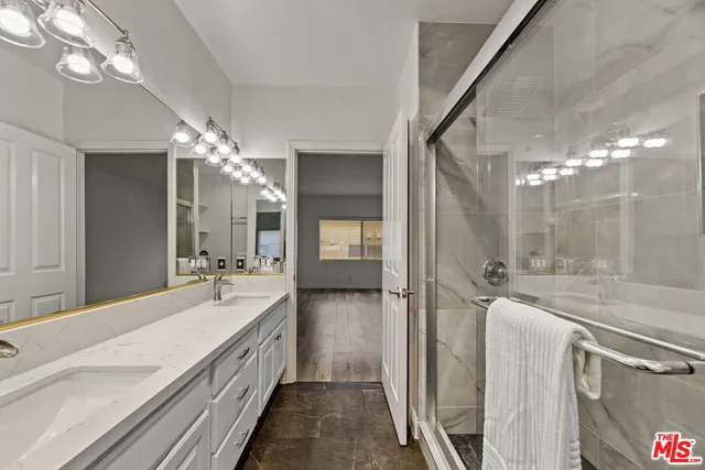 $4,395 | 1811 Manning Avenue, Unit 202, Los Angeles, CA 90025