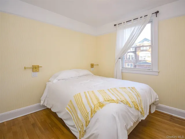$3,600 | 120 Prospect Avenue, Unit 2, Sea Cliff, NY 11579