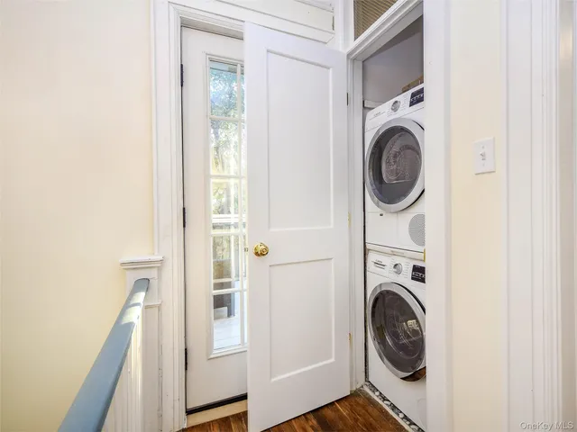 $3,600 | 120 Prospect Avenue, Unit 2, Sea Cliff, NY 11579