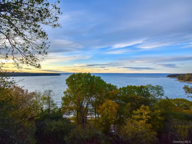 $3,600 | 120 Prospect Avenue, Unit 2, Sea Cliff, NY 11579