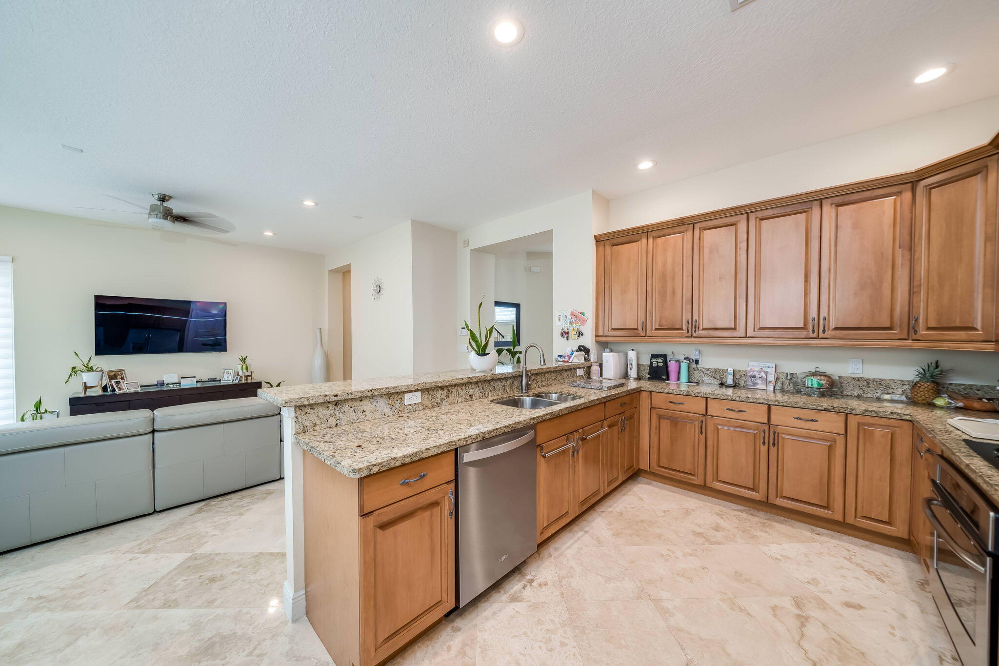 50 Via Poinciana Lane Boca Raton, FL 33487 - Photo 16 of 45 Kitchen