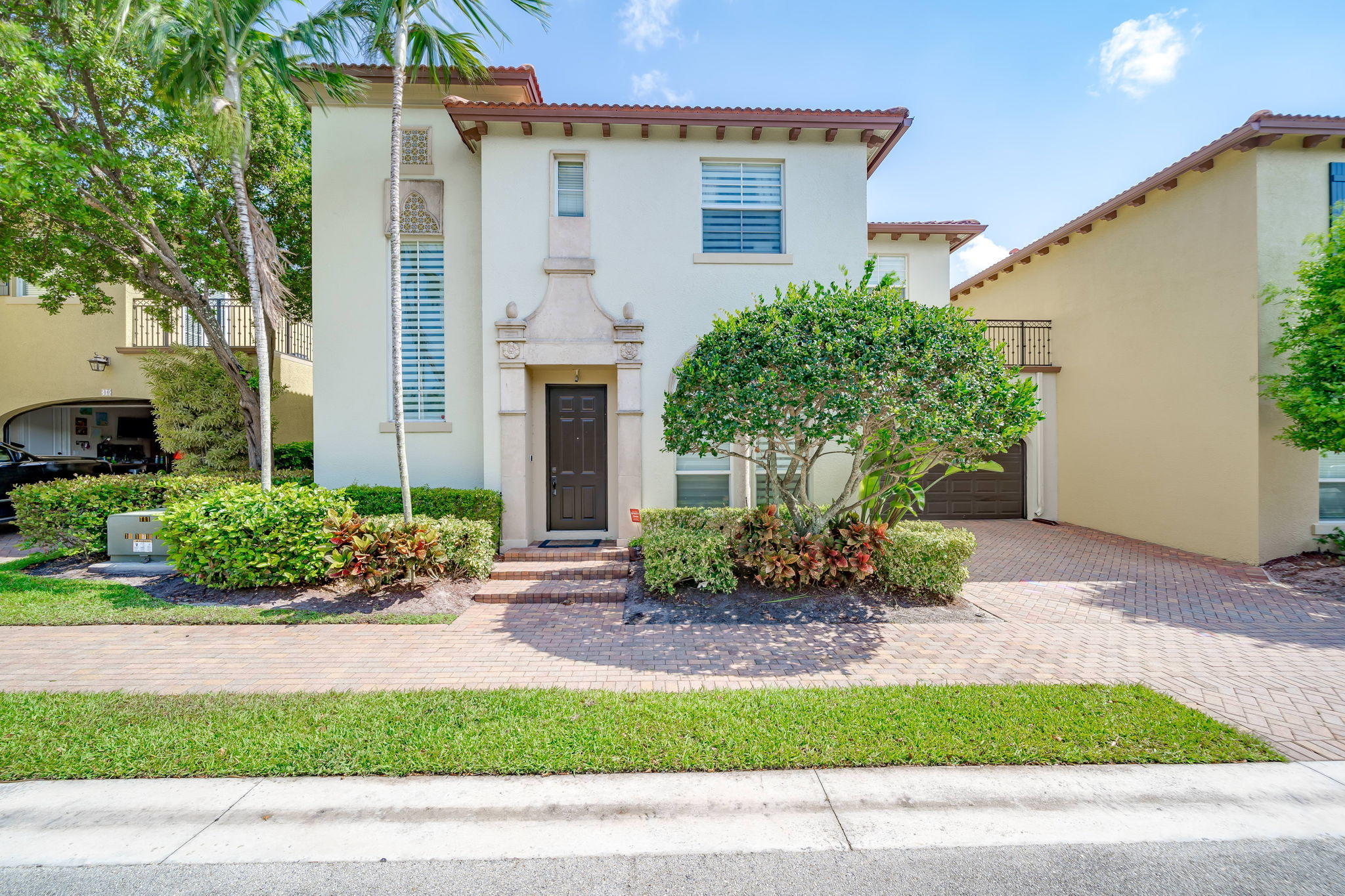 50 Via Poinciana Lane Boca Raton, FL 33487 - Photo 2 of 45 2-web-or-mls-Exterior-31