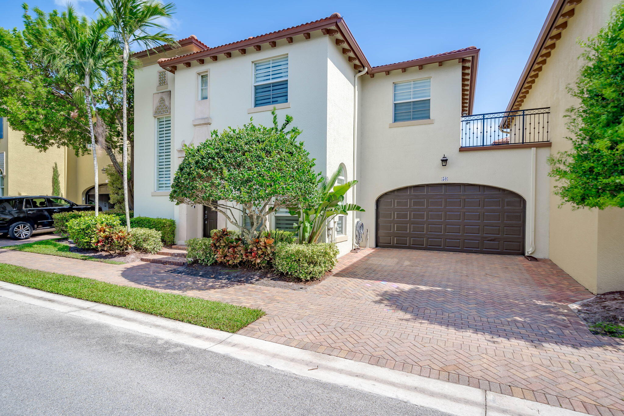 50 Via Poinciana Lane Boca Raton, FL 33487 - Photo 3 of 45 3-web-or-mls-Exterior-32