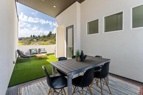 $1,549,000 | 2804 Avella Circle, San Diego, CA 92108