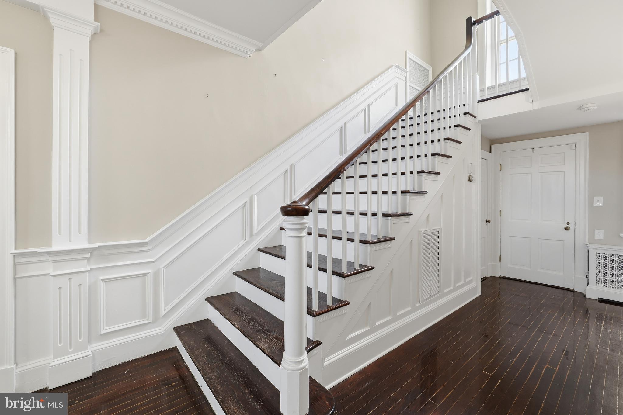 17781 Roxbury Hall Road Leesburg, VA 20175 - Photo 37 of 107 Stairs leading to bedroom level