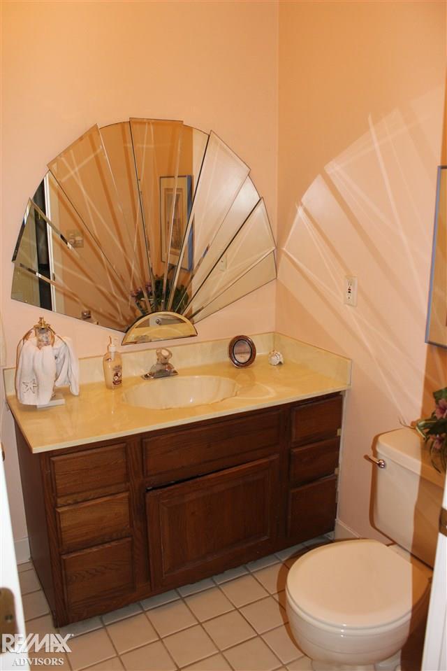 5237 Pointe Tremble Road Algonac, MI 48001 - Photo 19 of 35 31312443-18.JPG