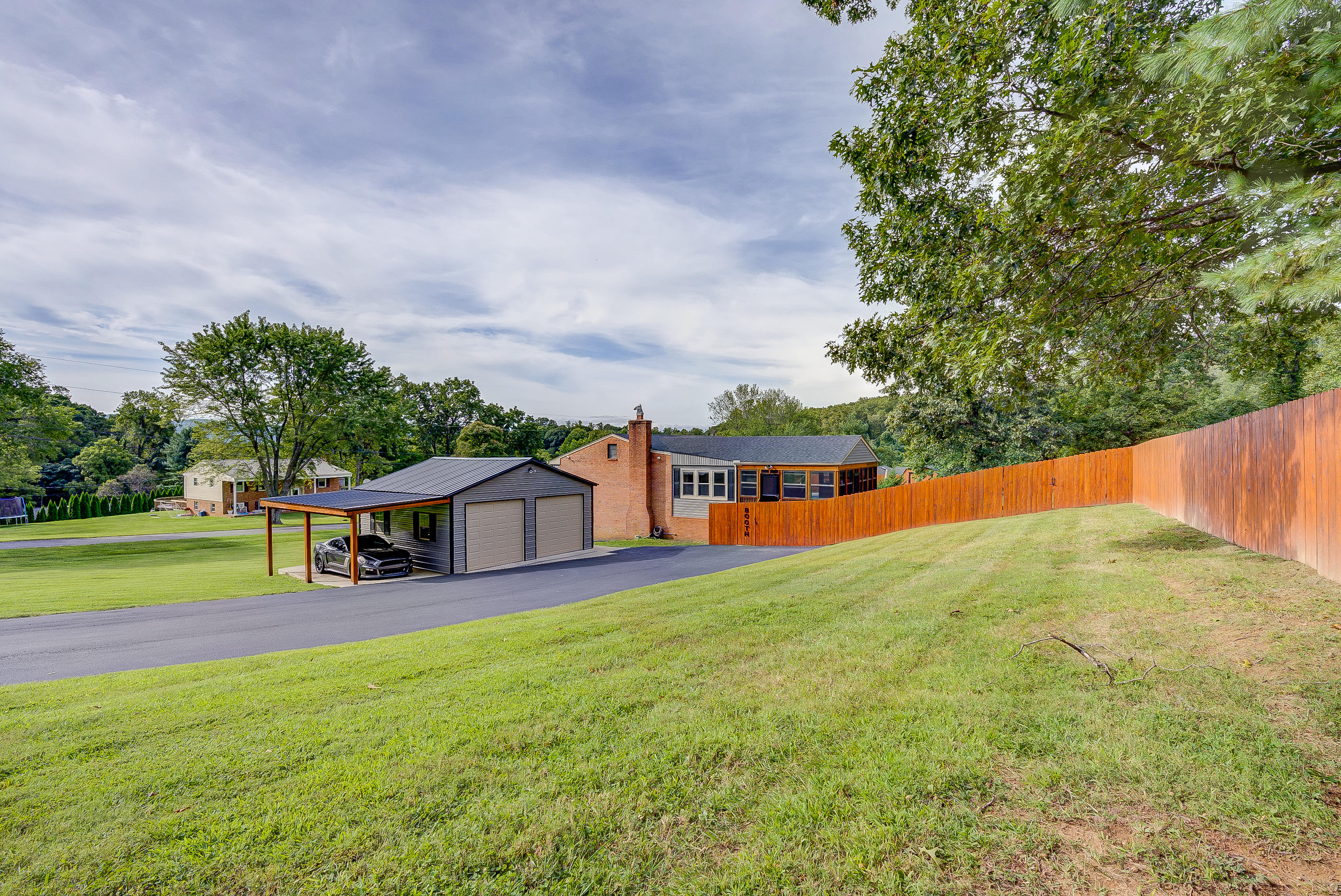 97 Walnut Drive Blue Ridge, VA 24064 - Photo 5 of 39 16