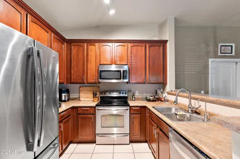 $335,990 | 2727 North Price Road, Unit 57, Chandler, AZ 85224