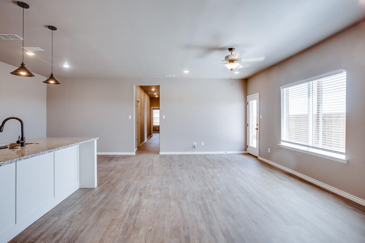 1405 16th Street, Unit B Shallowater, TX 79363 - Photo 3 of 16 3