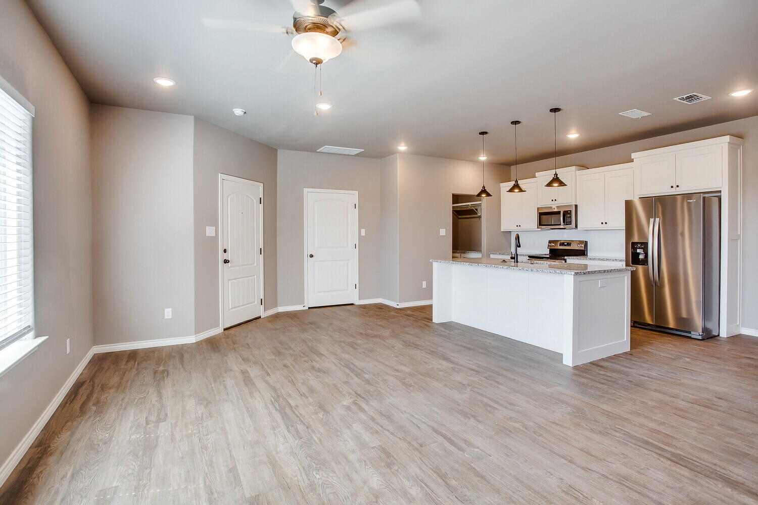 1405 16th Street, Unit B Shallowater, TX 79363 - Photo 8 of 16 8