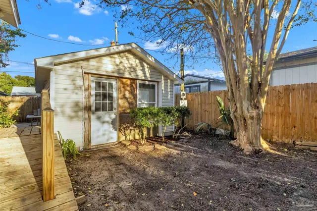 $309,000 | 327 Gibbs Road, Pensacola, FL 32507