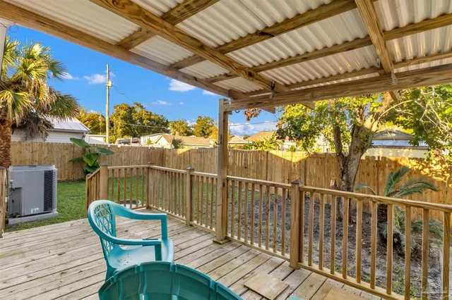 $309,000 | 327 Gibbs Road, Pensacola, FL 32507