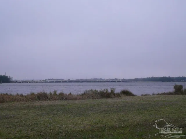 $309,000 | 327 Gibbs Road, Pensacola, FL 32507