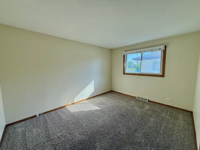 $229,000 | 3320 191st Street, Lansing, IL 60438