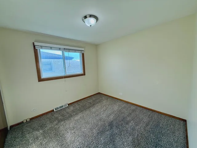 $229,000 | 3320 191st Street, Lansing, IL 60438