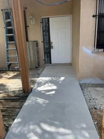 $2,450 | 6714 Northwest 188th Terrace, Hialeah, FL 33015
