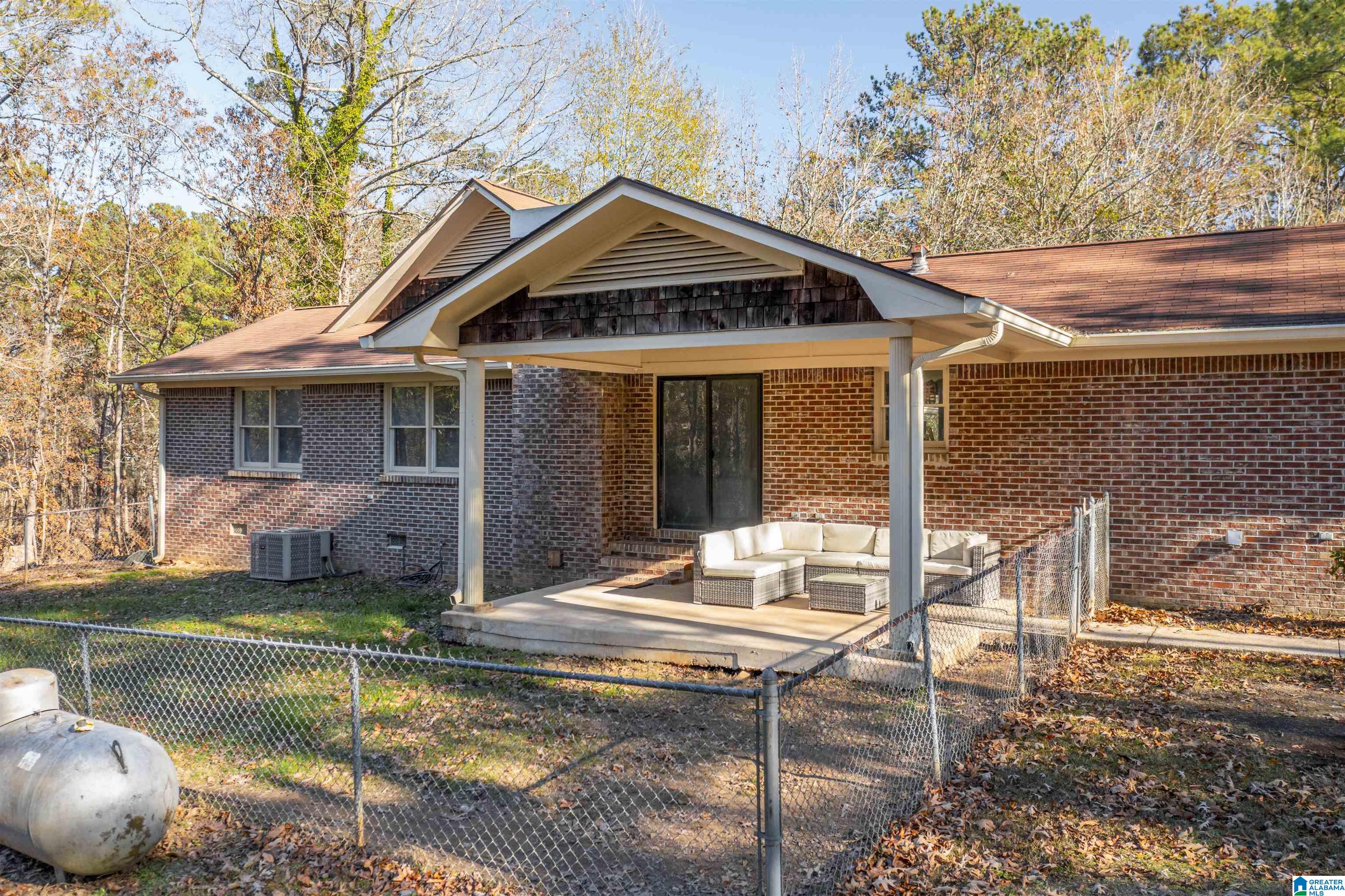 389 Cherokee Trail Ohatchee, AL 36271 - Photo 7 of 23