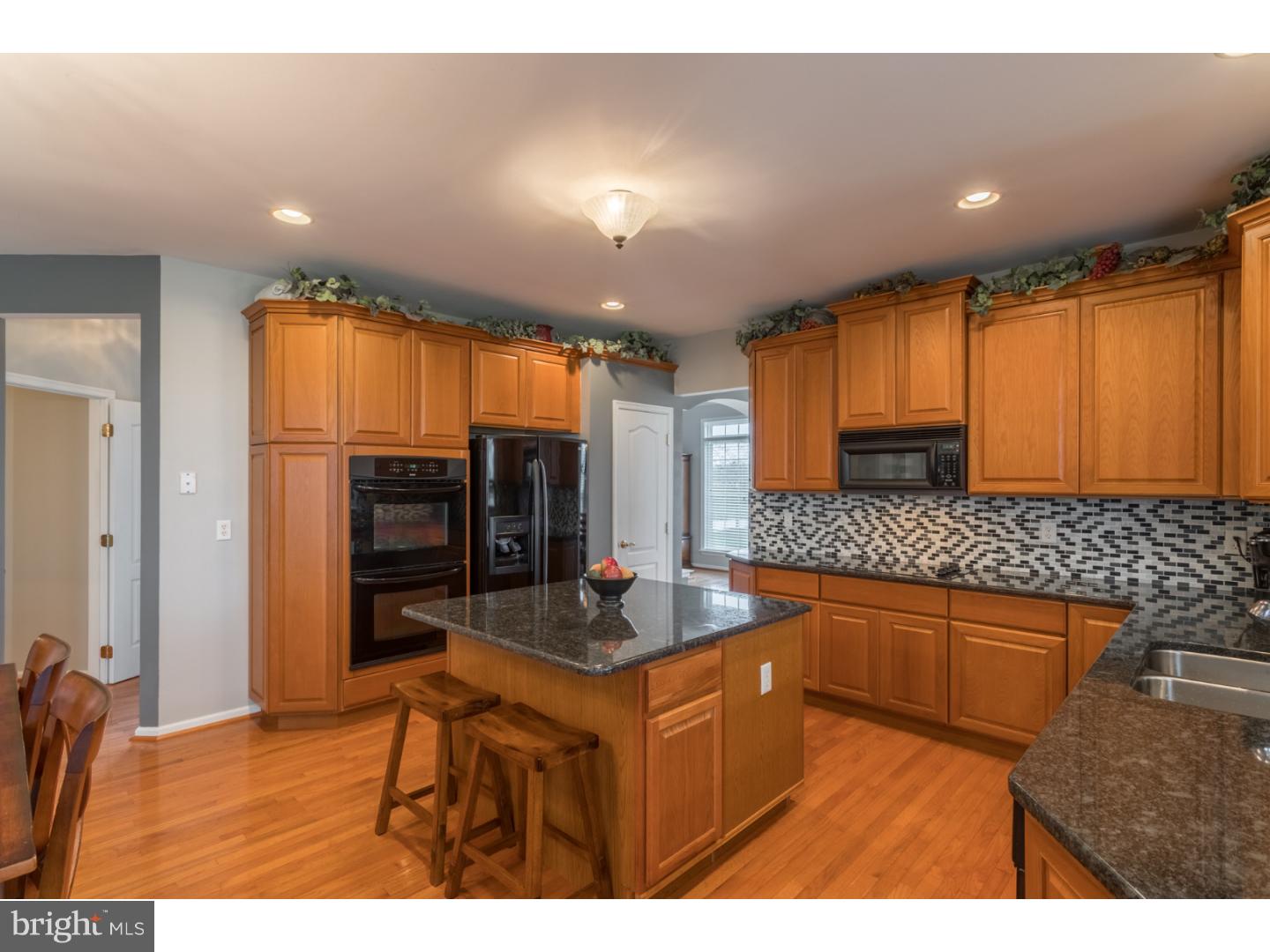 140 Canal Way Newark, DE 19702 - Photo 6 of 25 Kitchen