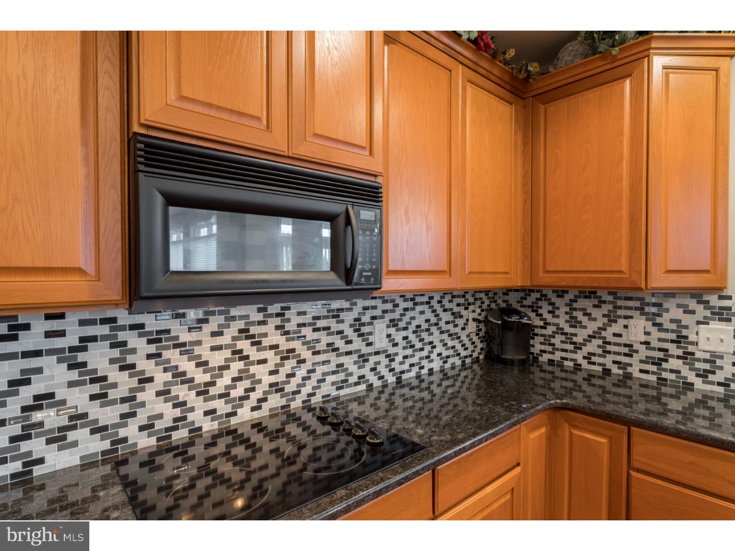 140 Canal Way Newark, DE 19702 - Photo 8 of 25 Kitchen