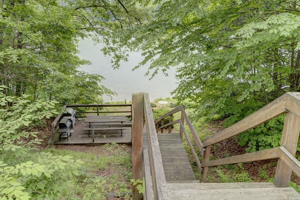 33-36 Overlook Road Holland, MA 01521 - Photo 35 of 38