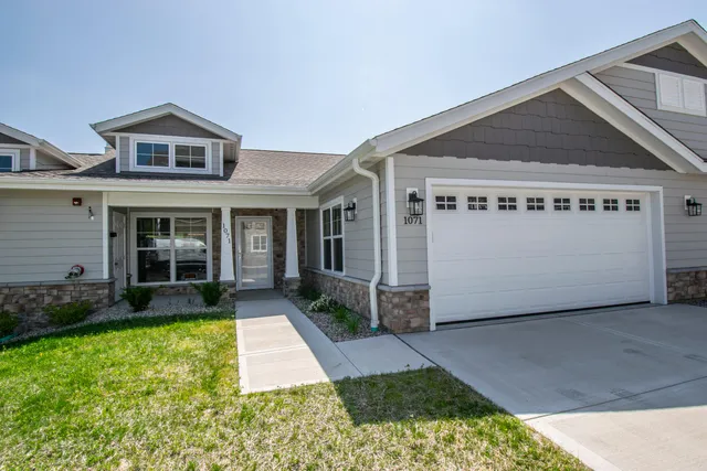 $430,000 | 1110 Harbor Court, West Bend, WI 53095