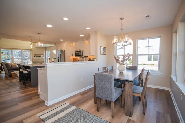 $430,000 | 1110 Harbor Court, West Bend, WI 53095