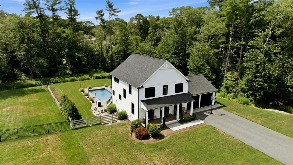 3 Trinity Circle Bridgewater, MA 02324 - Photo 2 of 42