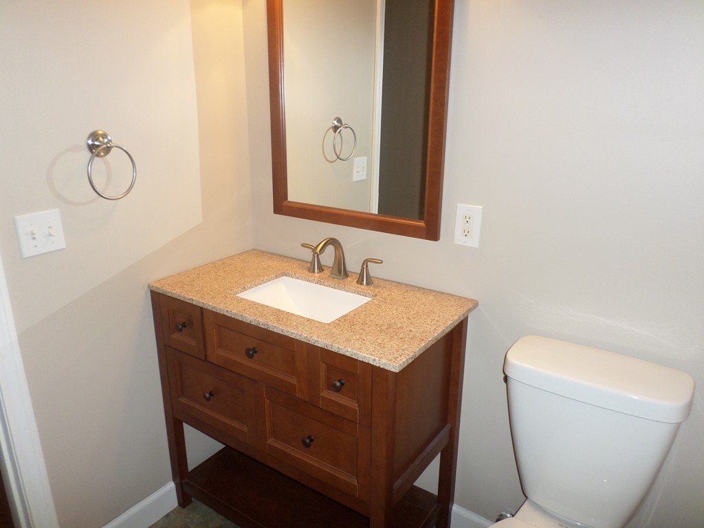21 Hampshire Road, Unit 108 Methuen, MA 01844 - Photo 8 of 17