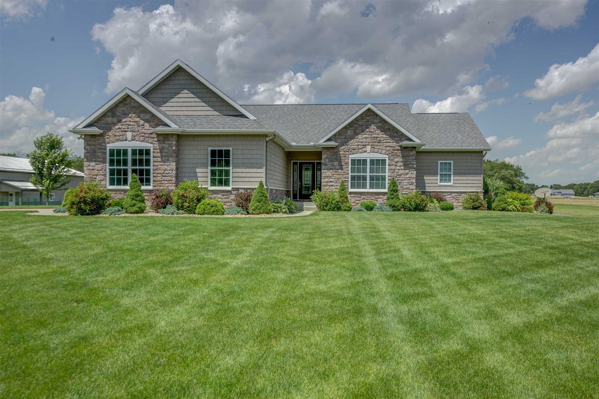 10541 Edison Road Osceola, IN 46561 - Photo 1 of 36 Gallery Image 1