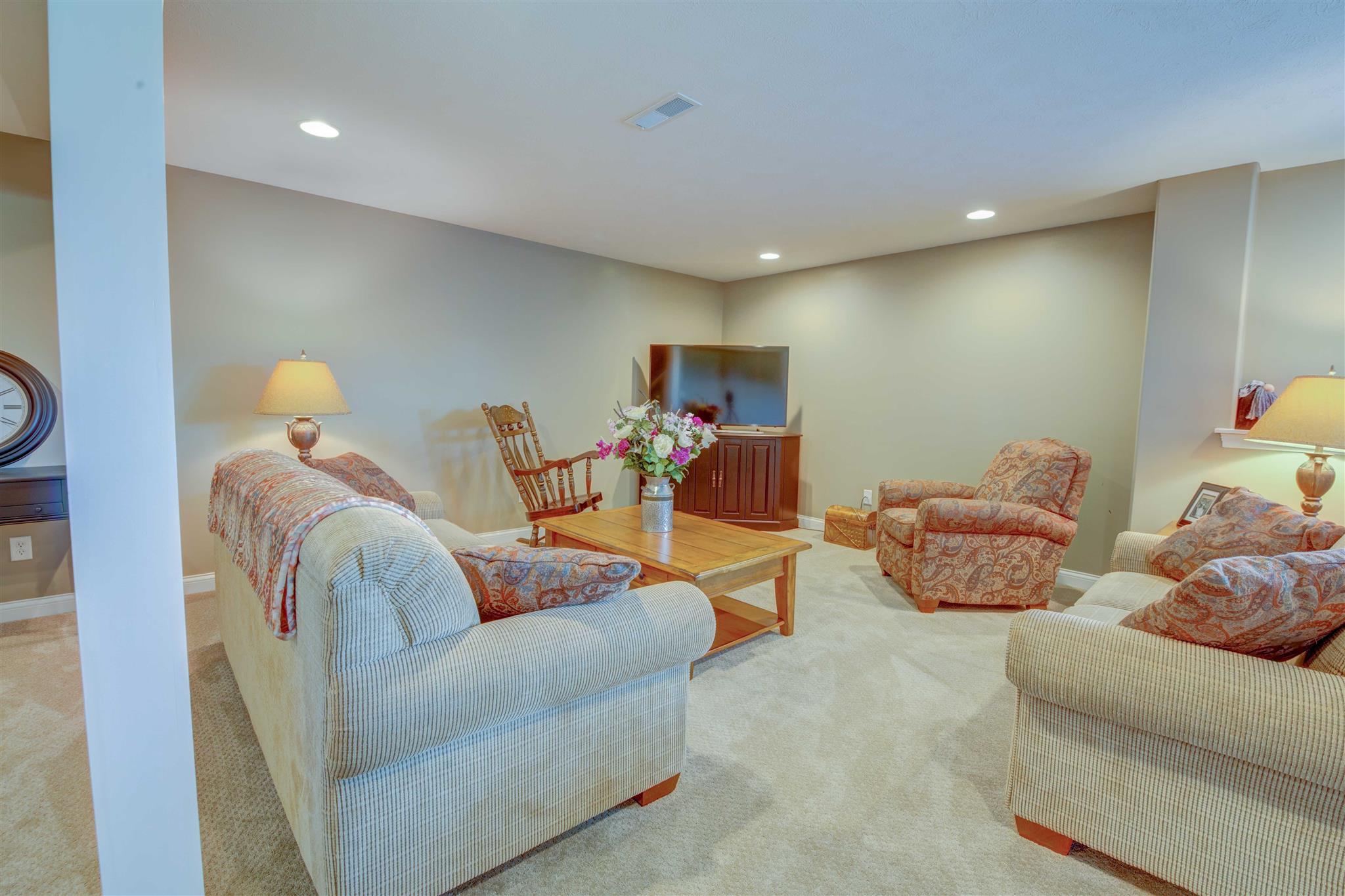10541 Edison Road Osceola, IN 46561 - Photo 25 of 36 Gallery Image 25