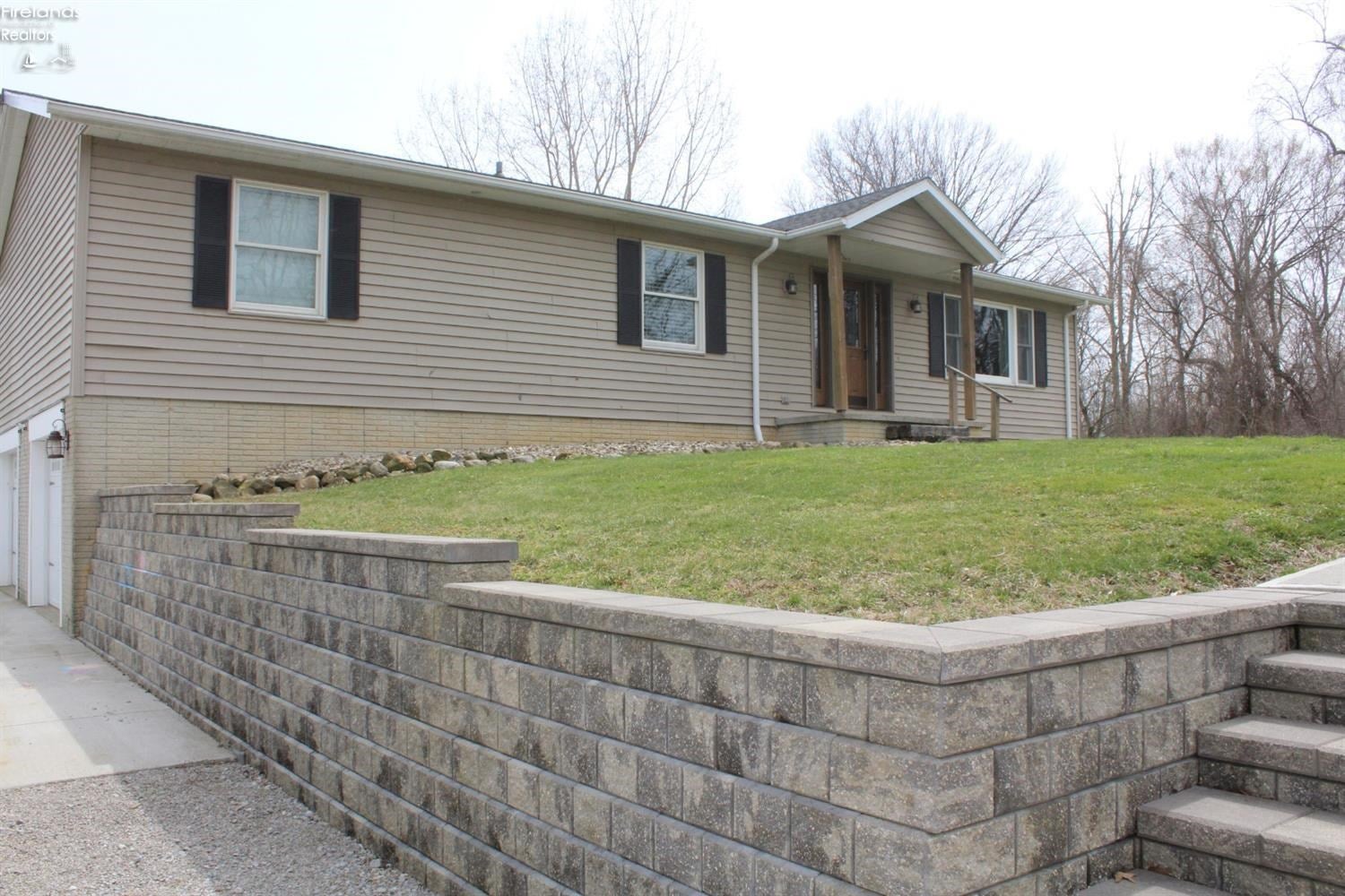 7806 Hahn Road Huron, OH 44839 - Photo 1 of 24 Gallery Image 1