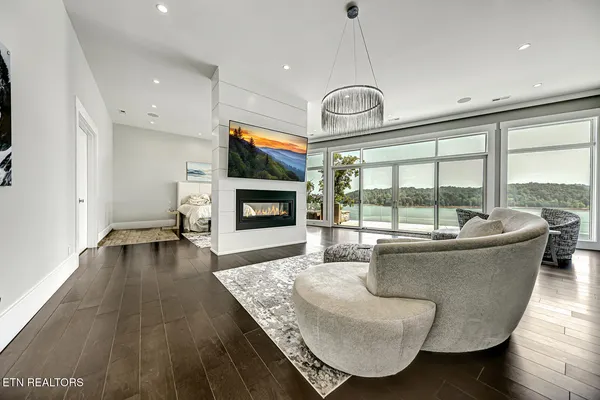 $11,497,000 | 201 Crown Jewel Lane, La Follette, TN 37766