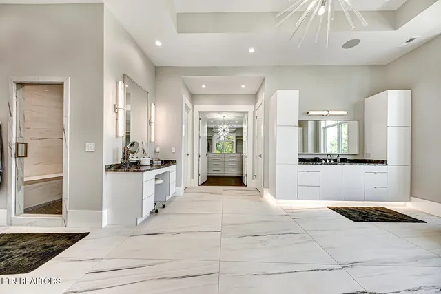 $11,497,000 | 201 Crown Jewel Lane, La Follette, TN 37766