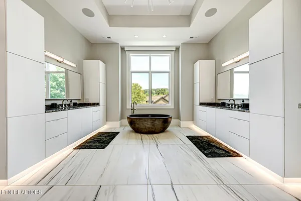 $11,497,000 | 201 Crown Jewel Lane, La Follette, TN 37766