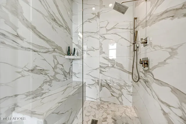 $11,497,000 | 201 Crown Jewel Lane, La Follette, TN 37766