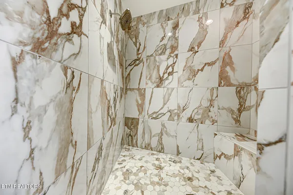 $11,497,000 | 201 Crown Jewel Lane, La Follette, TN 37766