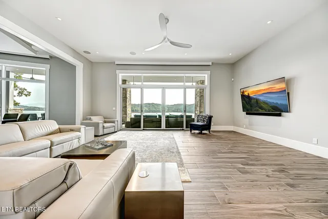 $11,497,000 | 201 Crown Jewel Lane, La Follette, TN 37766