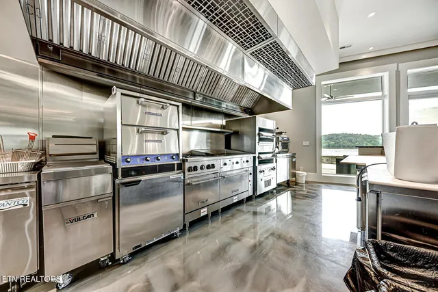 $11,497,000 | 201 Crown Jewel Lane, La Follette, TN 37766