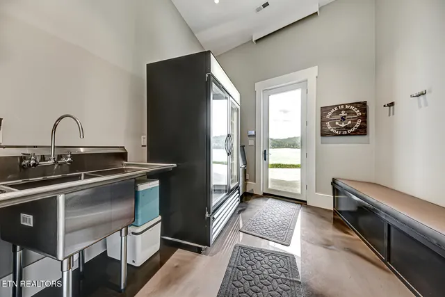 $11,497,000 | 201 Crown Jewel Lane, La Follette, TN 37766