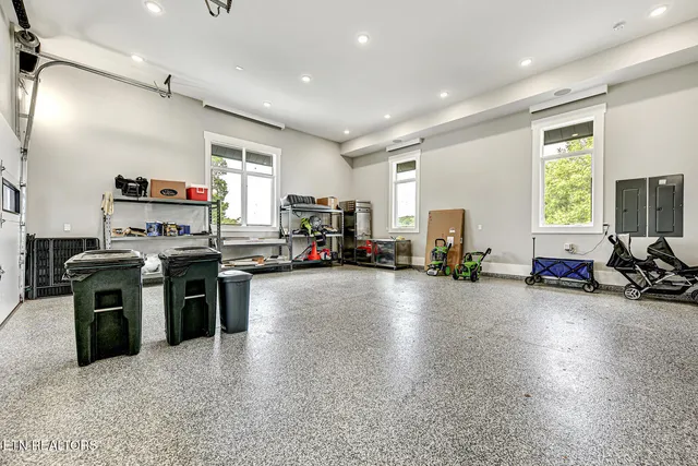 $11,497,000 | 201 Crown Jewel Lane, La Follette, TN 37766