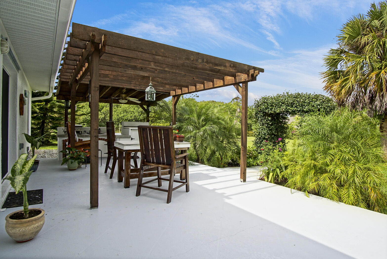 625 Southwest Jada Road Port St. Lucie, FL 34953 - Photo 17 of 21 Back patio