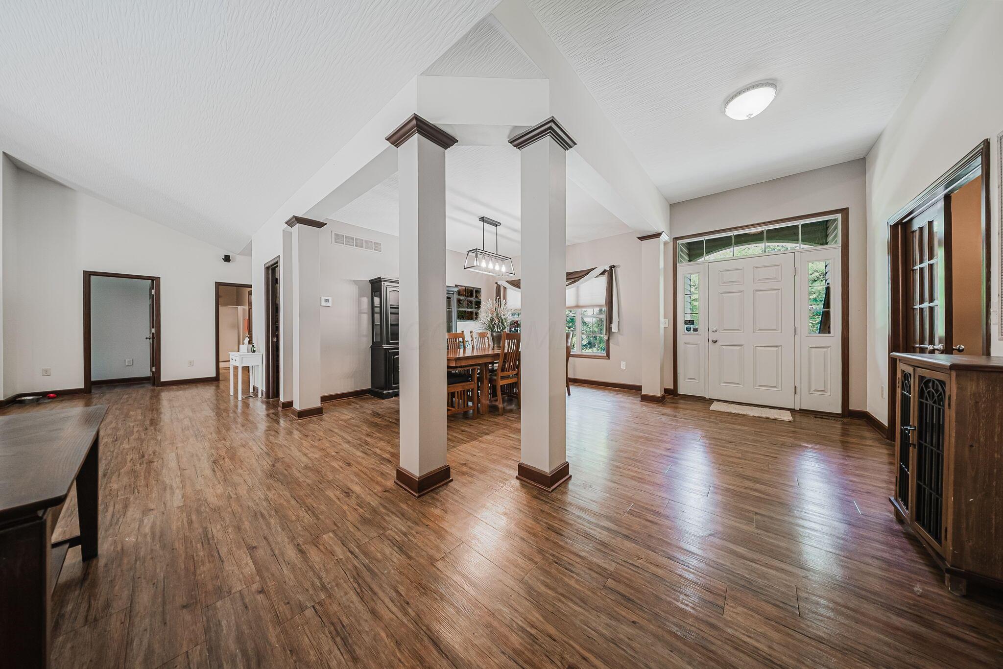 6684 Borror Road Grove City, OH 43123 - Photo 19 of 118 Great Room