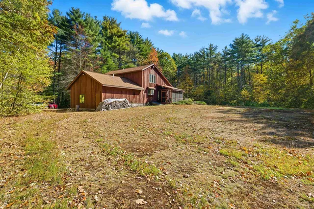 $800,000 | 733 North Road, Candia, NH 03034