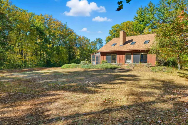 $800,000 | 733 North Road, Candia, NH 03034