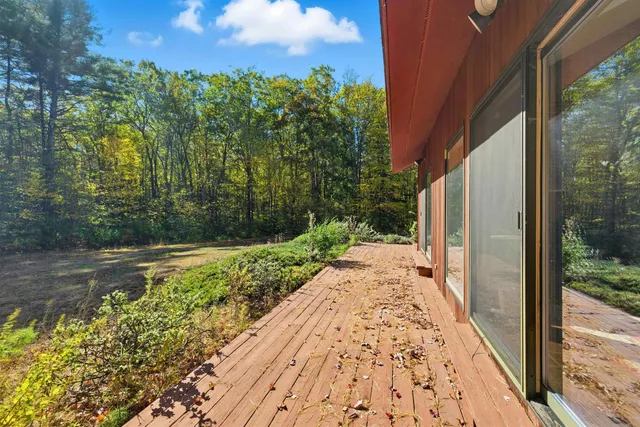 $800,000 | 733 North Road, Candia, NH 03034