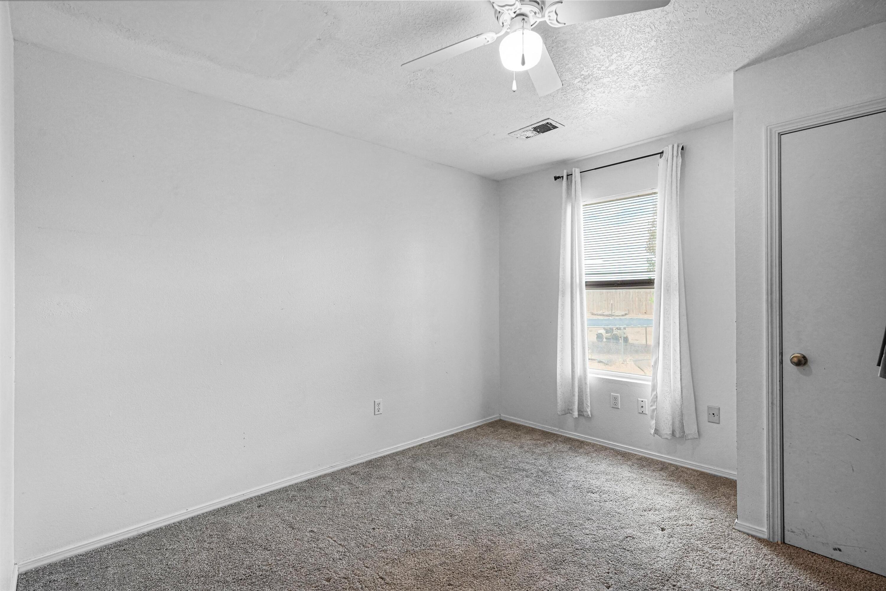 432 Mohawk Street Southwest Rio Rancho, NM 87124 - Photo 12 of 24 Gallery Image 12