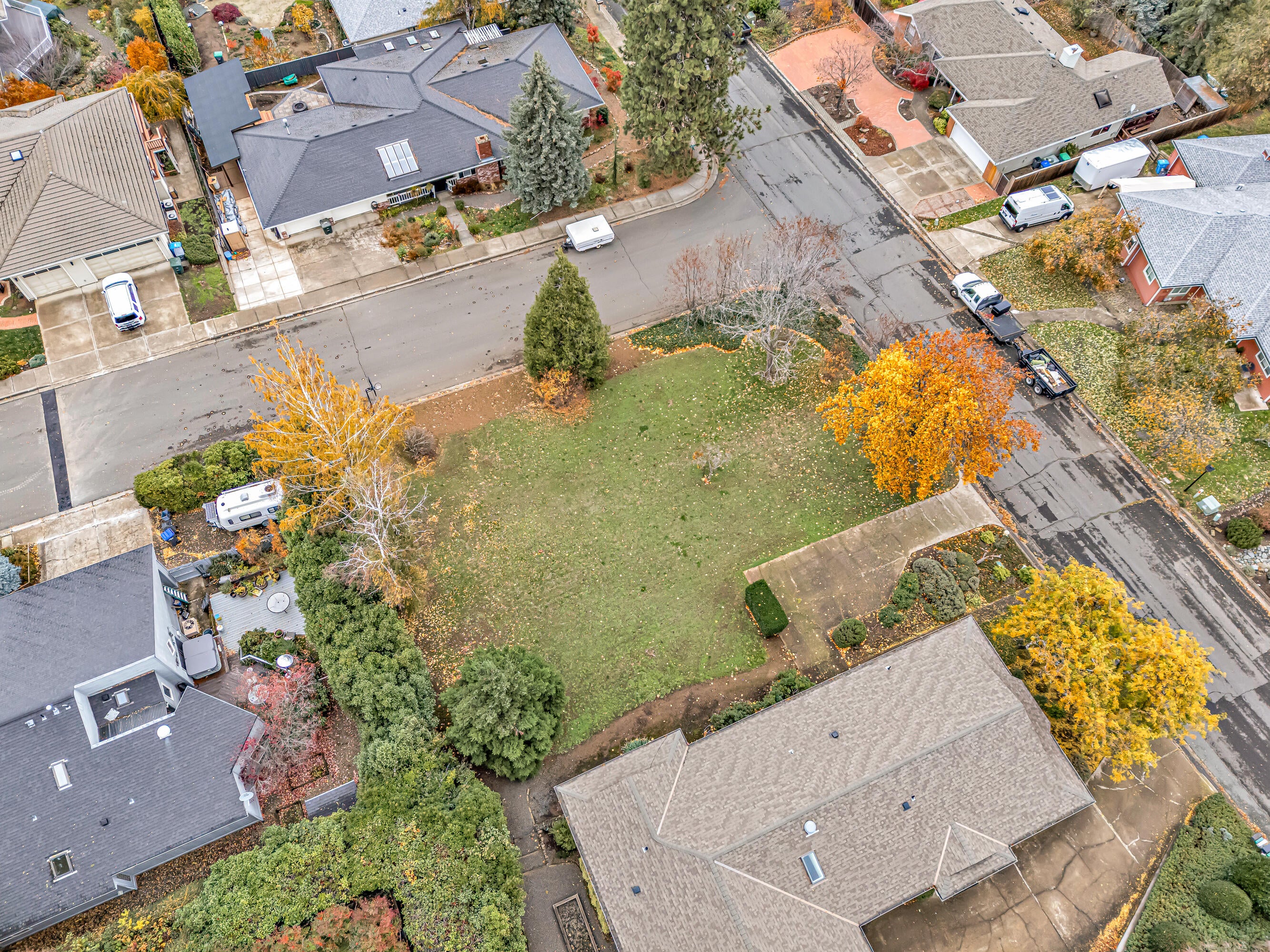 0 Peachey Road Ashland, OR 97520 - Photo 2 of 12 DJI_20251106104718_0023_D