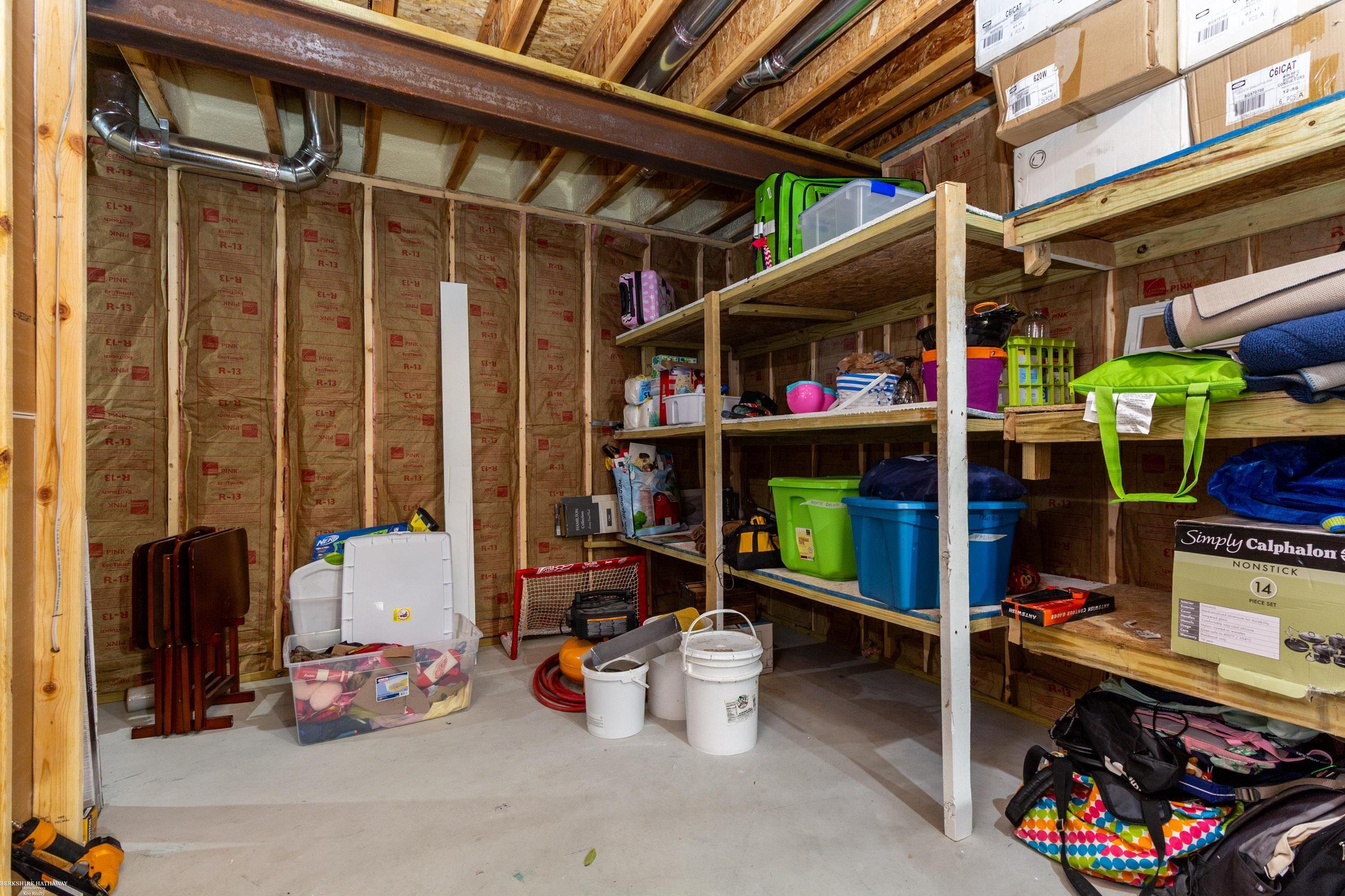 5075 Howe Road Grand Blanc, MI 48439 - Photo 42 of 65 50168656-cde91e97-e48b-44be-b551-a994e6592abf.JPG