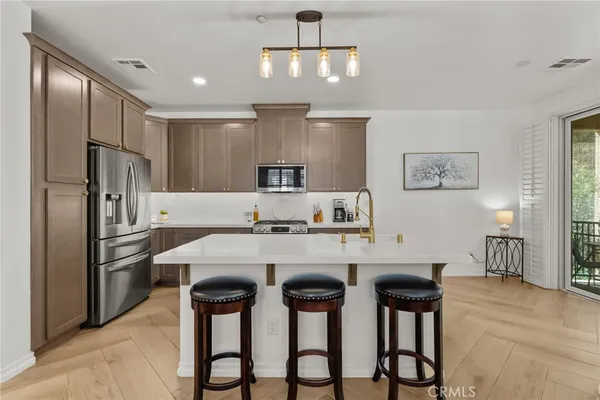 $575,000 | 25222 Lurie Court, Stevenson Ranch, CA 91381