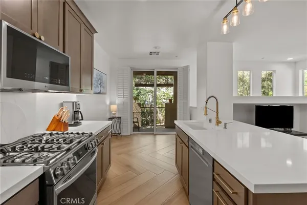 $575,000 | 25222 Lurie Court, Stevenson Ranch, CA 91381